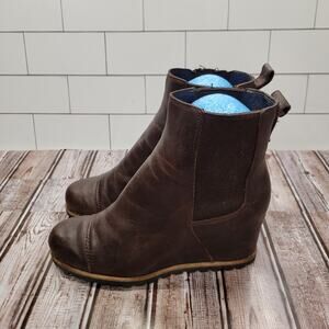 UGG Women's Waterproof Brown Leather Wedge Boots Shoes Size 9.5